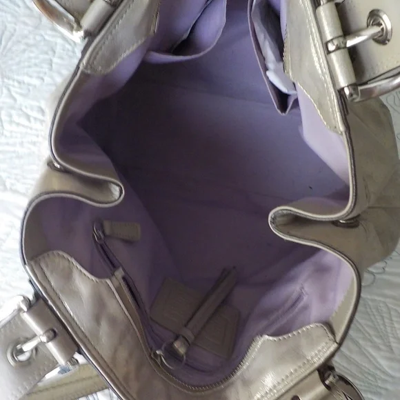 FINAL Coach Metallic Leather Shoulder Bag & Dust Cover Bag - Picture 11 of 16